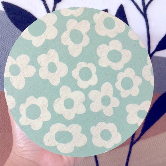 NWT! SAND AND FOG 2-wick candle Vanilla Coconut made w/ natural essential oils. - Picture 2 of 6